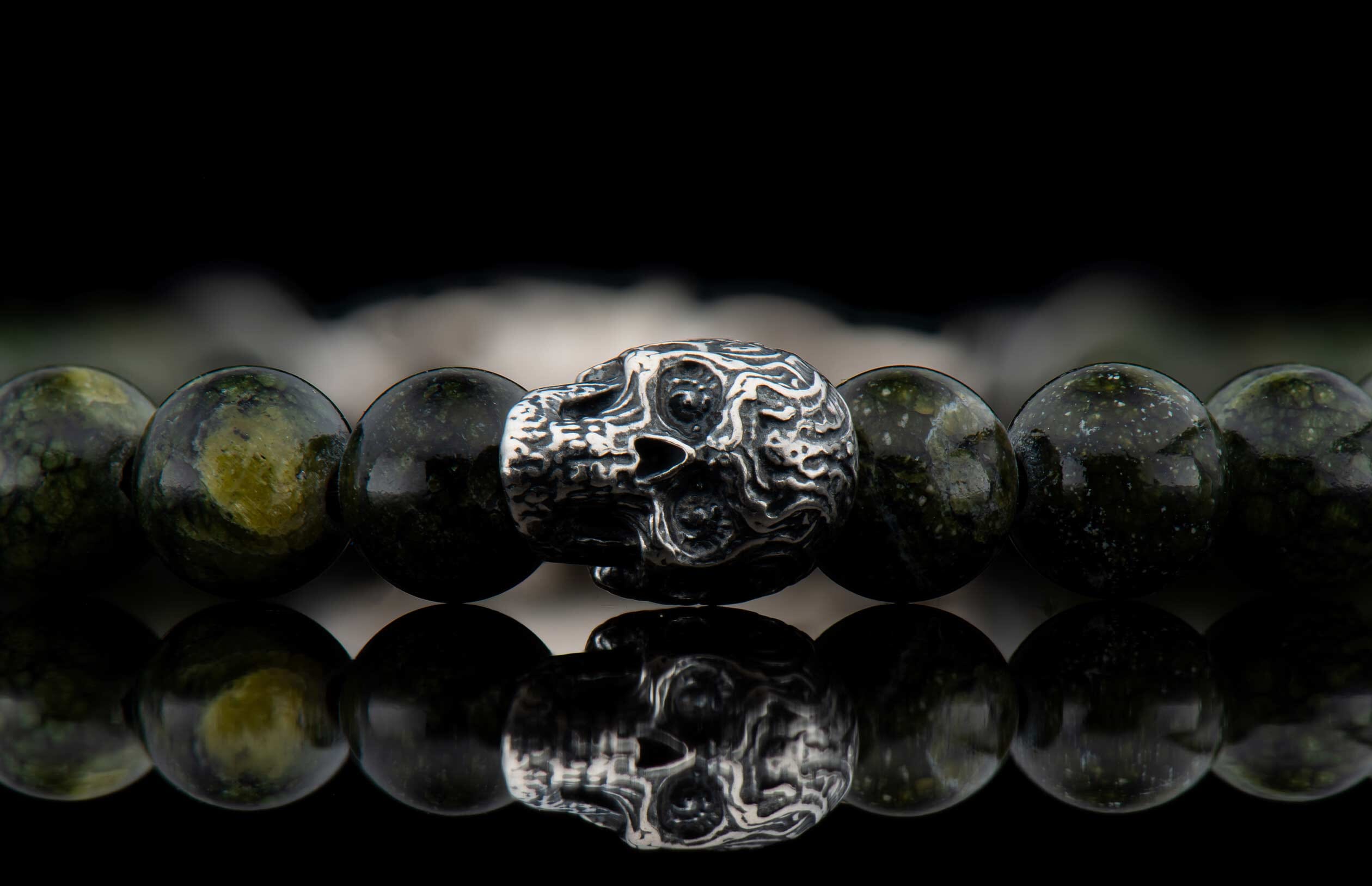 Spanish bracelet with black hand top