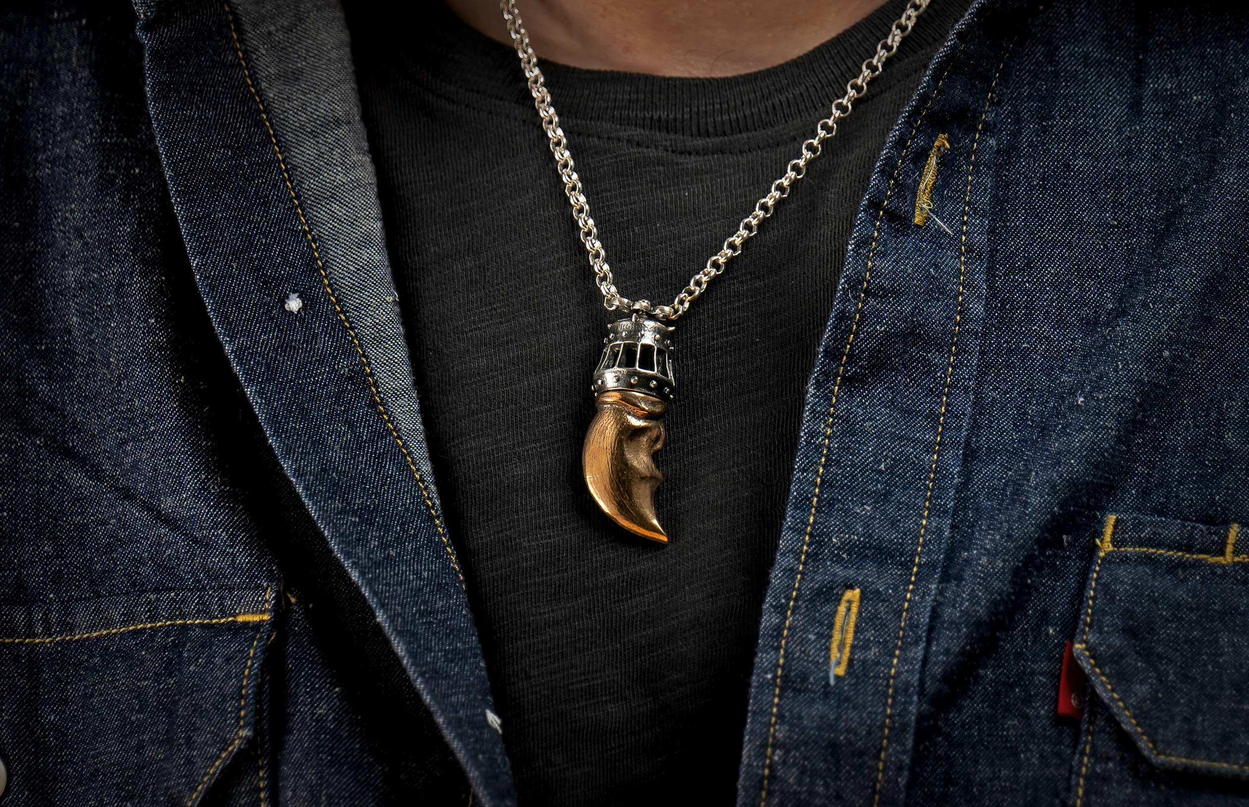 Grant Field Specimens Grizzly Bear Claw Necklace | Amazon.com